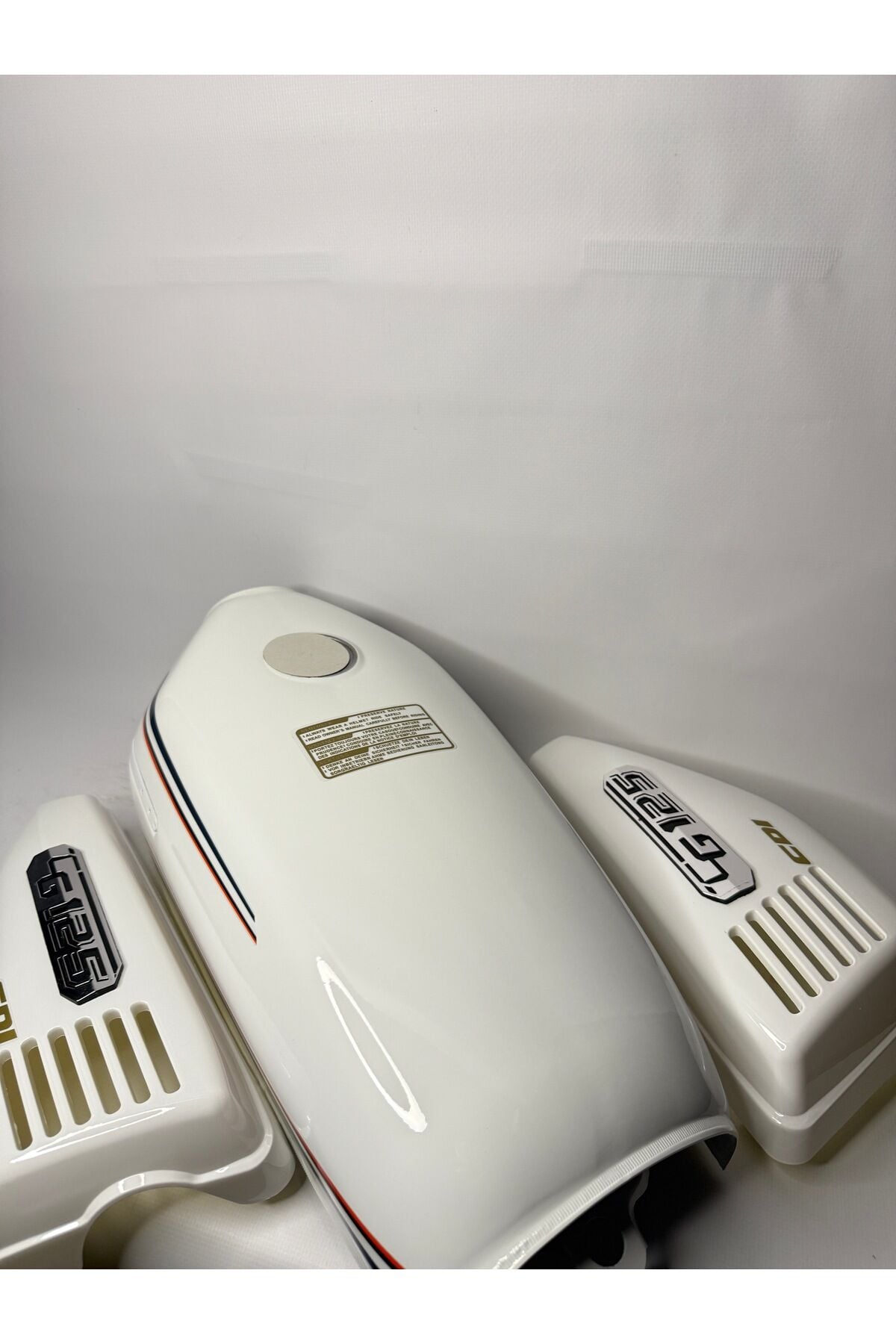 CG MODEL KESİK DEPO BEYAZ YAN KAPAKLI